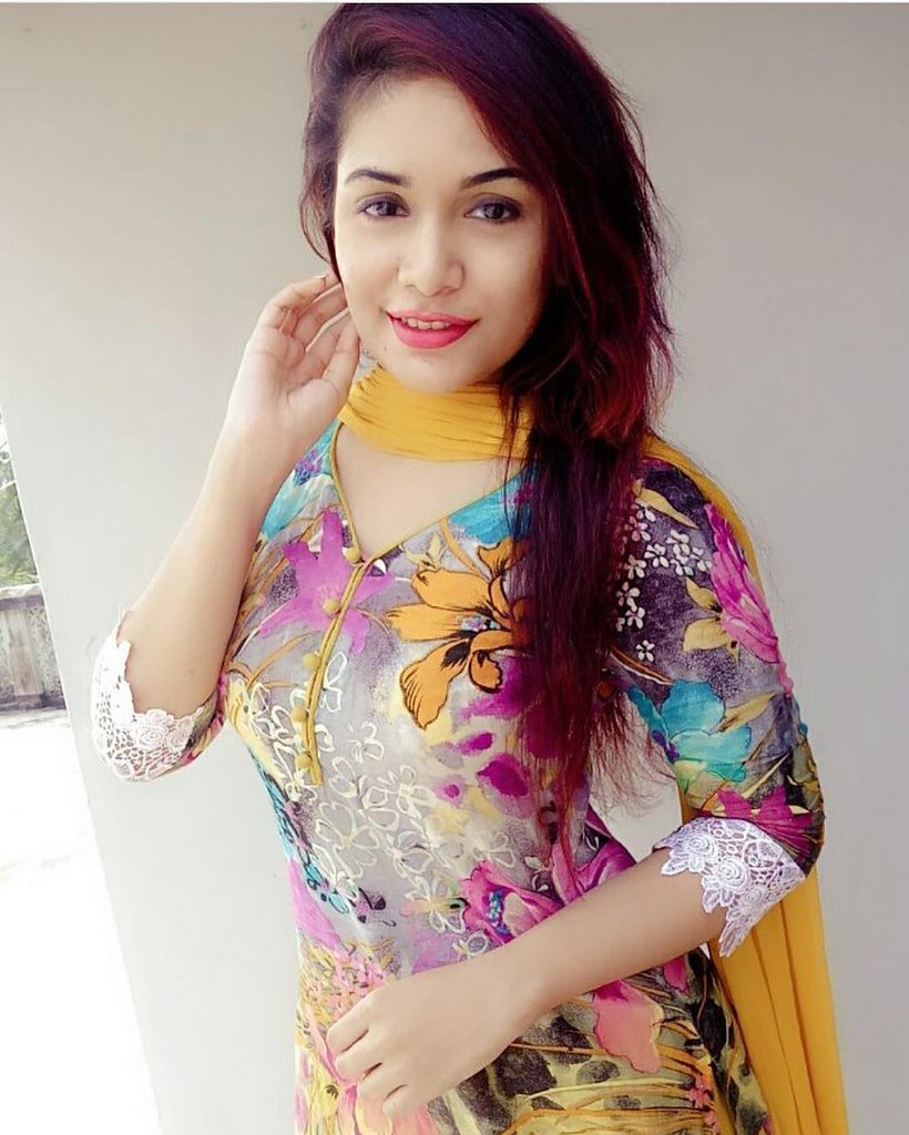 Lahore escort girls